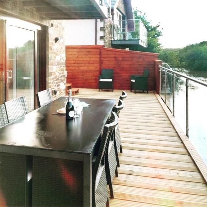 Fistral Hot Tub House For 8 On Retallack Resort نيوكويي المظهر الخارجي الصورة